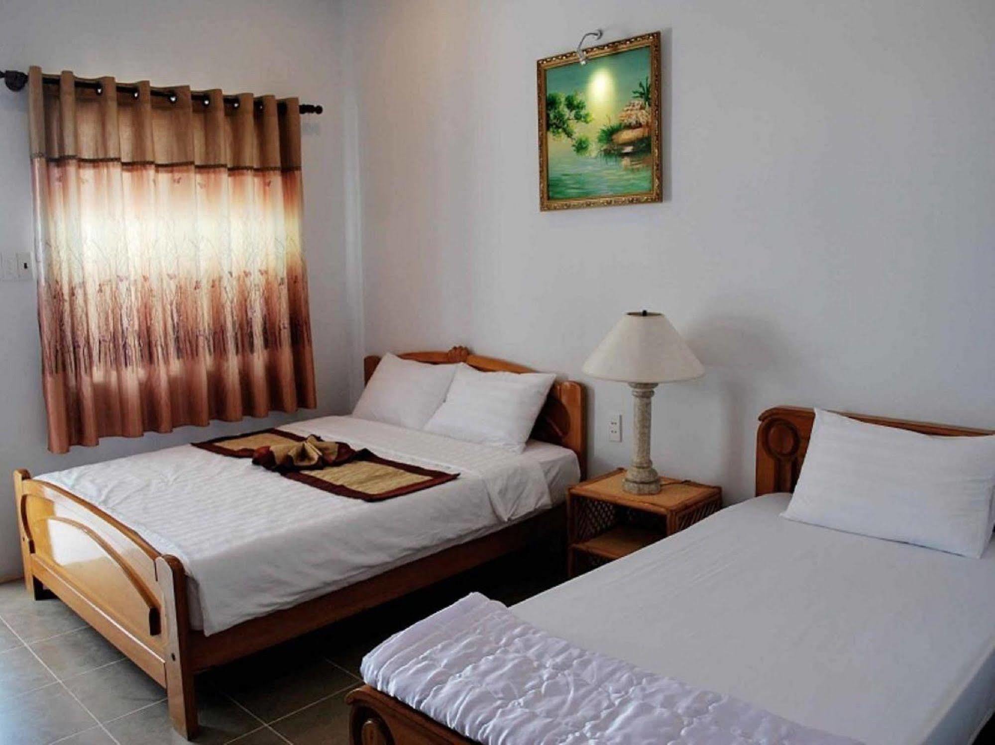 Phi Yen Hotel Chi Khu Co Ong Luaran gambar